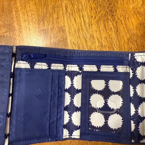 Vera Bradley Blue and White Wallet - Picture 6 of 6